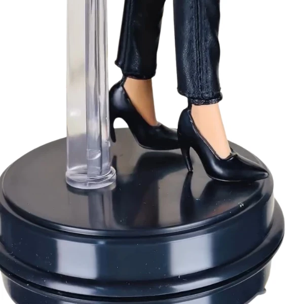 Păpușă de colecție barbie signature "miley cyrus" 9