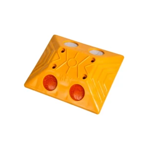 Indicator reflectant cu 4 puncte de delimitare a drumului 13 x 15 x 3 cm galben mfk