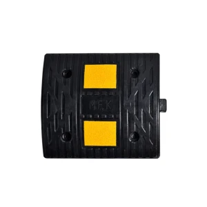 Ограничитель скорости с 2 отражателями 30 x 33 x 4 см чёрный mfk