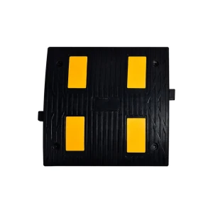 Limitator de viteză cu 4 reflectoare 50 x 50 x 4.5 cm negru mfk