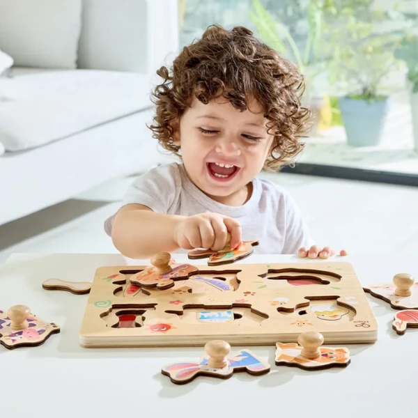 Puzzle "deșteptel" curtea fermierului, 13 piese cu mânere 9