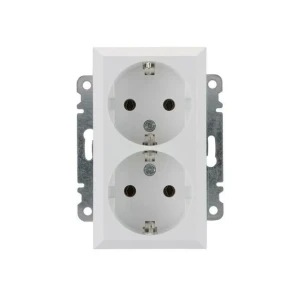 Priză dublă karea 16 a 220 - 240 v alb makel