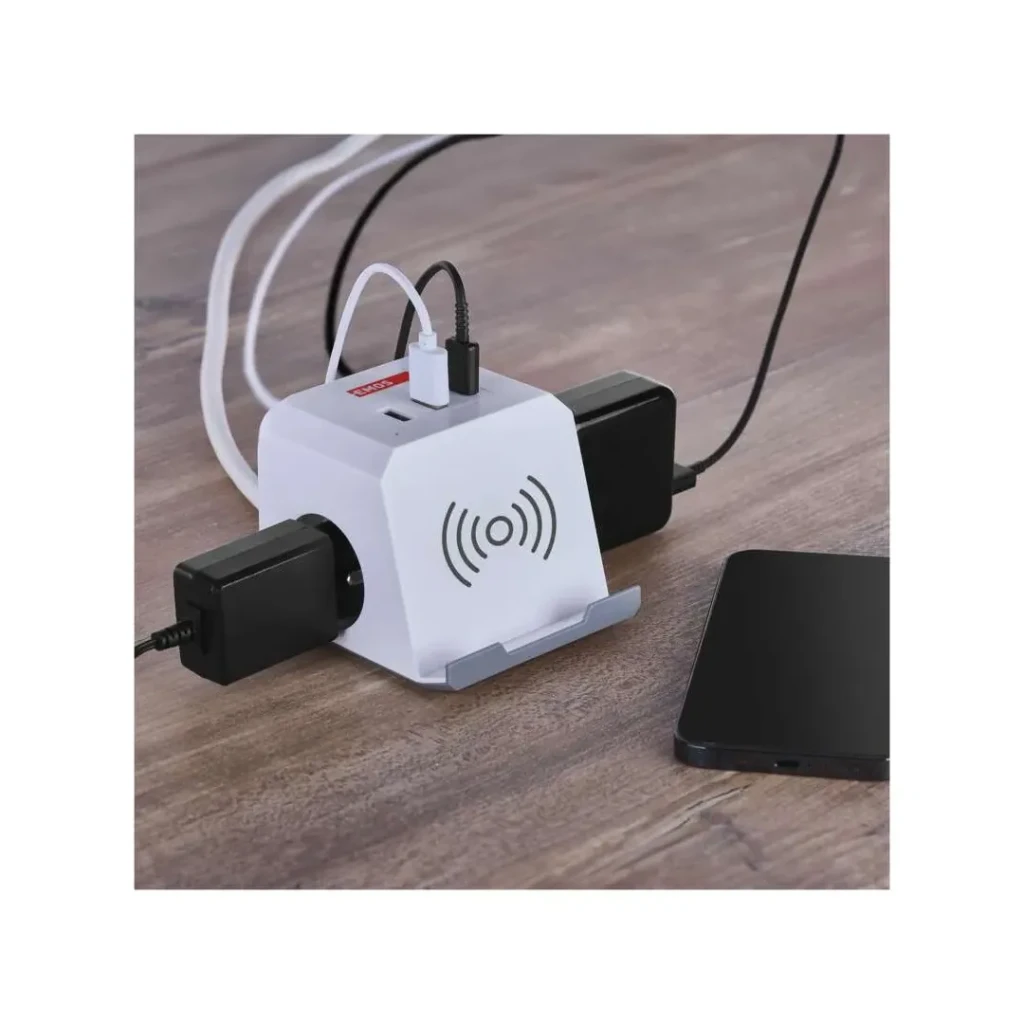 Prelungitor cu împământare 2 prize + 2 usb a + 1 usb c + qi cub 2 m 16 a emos 4