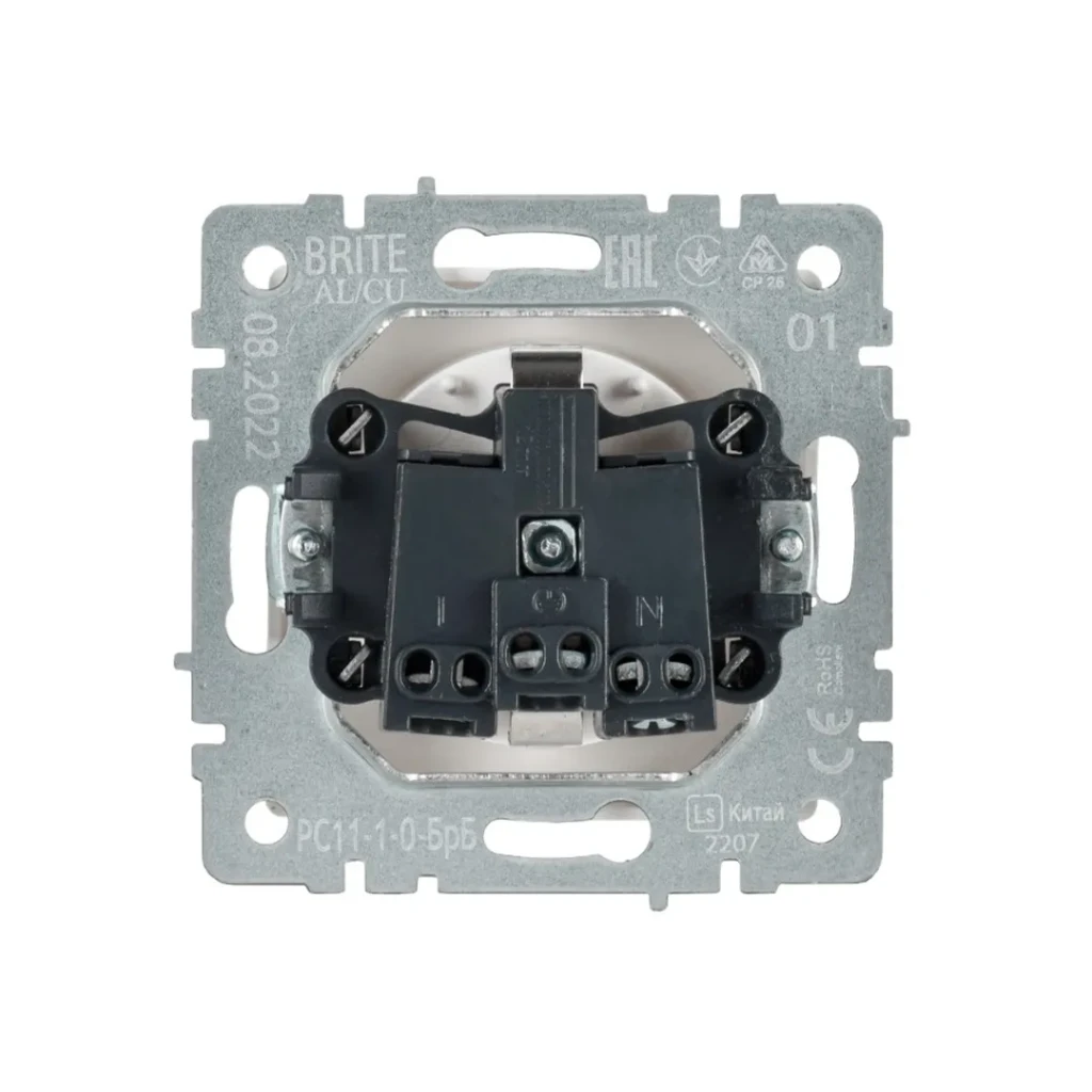 Розетка с заземлением brite 16 a 220 - 240 в белый iek 2