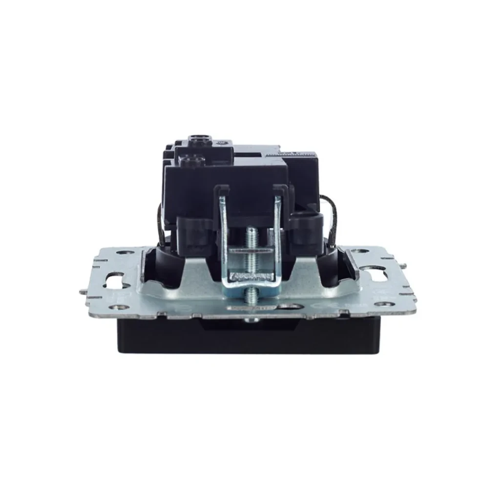 Priză cu împământare brite 16 a 220 - 240 v negru iek 3
