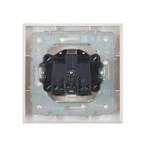 Priză cu împământare și obturator brite 16 a 220 - 240 v alb iek Thumbnail 2
