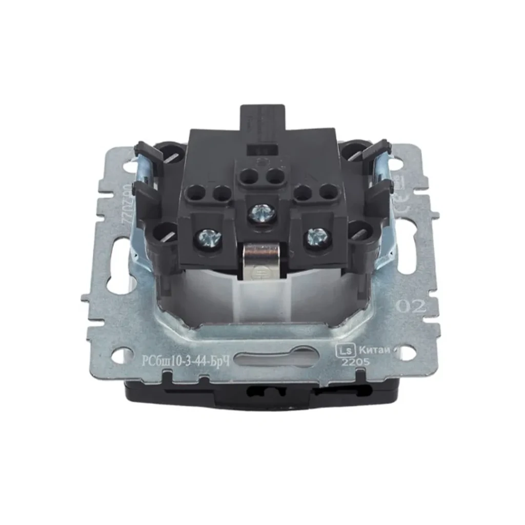 Priză cu obturator și capac brite 16 a 220 - 240 v negru iek 5
