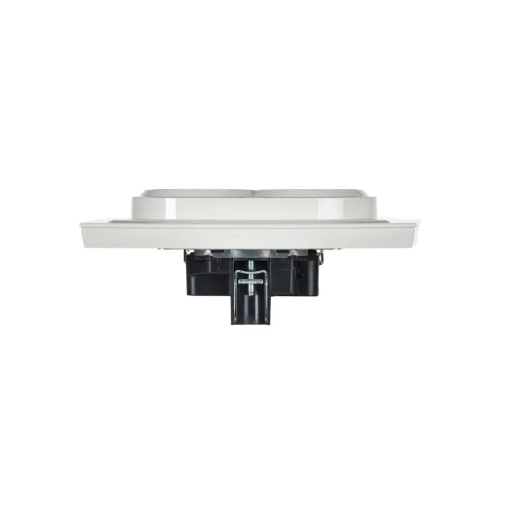 Двойная розетка с заземлением brite 16 a 220 - 240 в белый iek 3