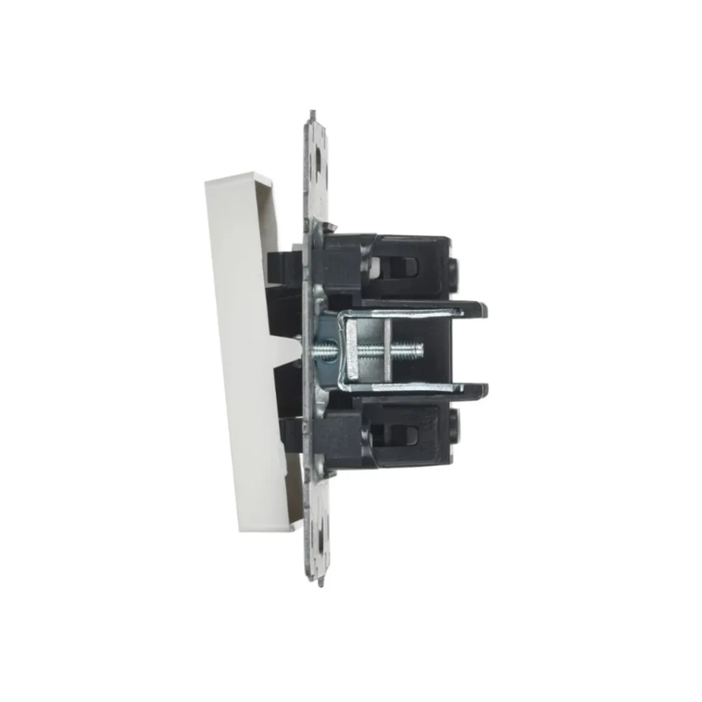 Выключатель brite 10 a 220 - 240 в белый iek 4