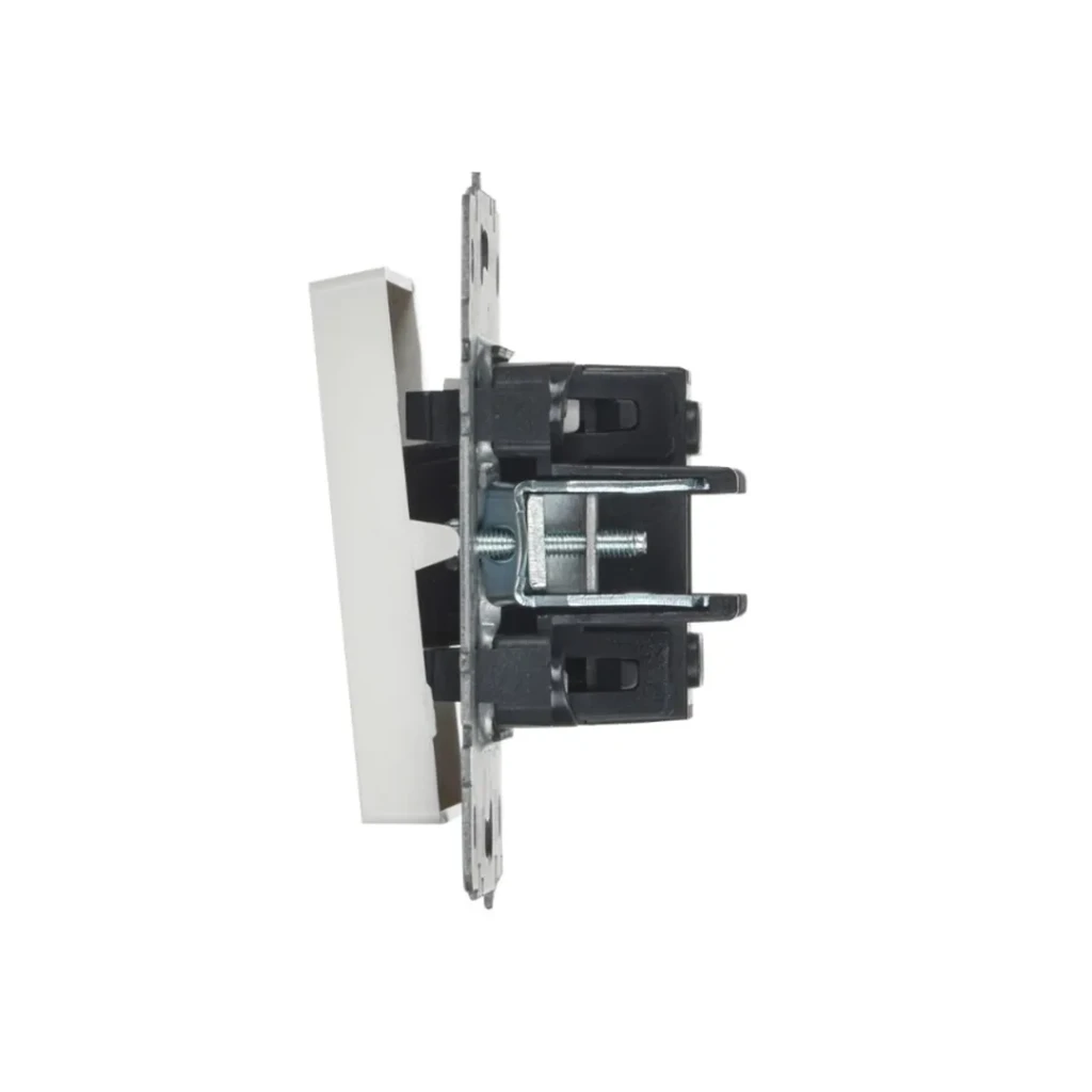 Întrerupător cu indicator brite 10 a 220 - 240 v alb iek 4
