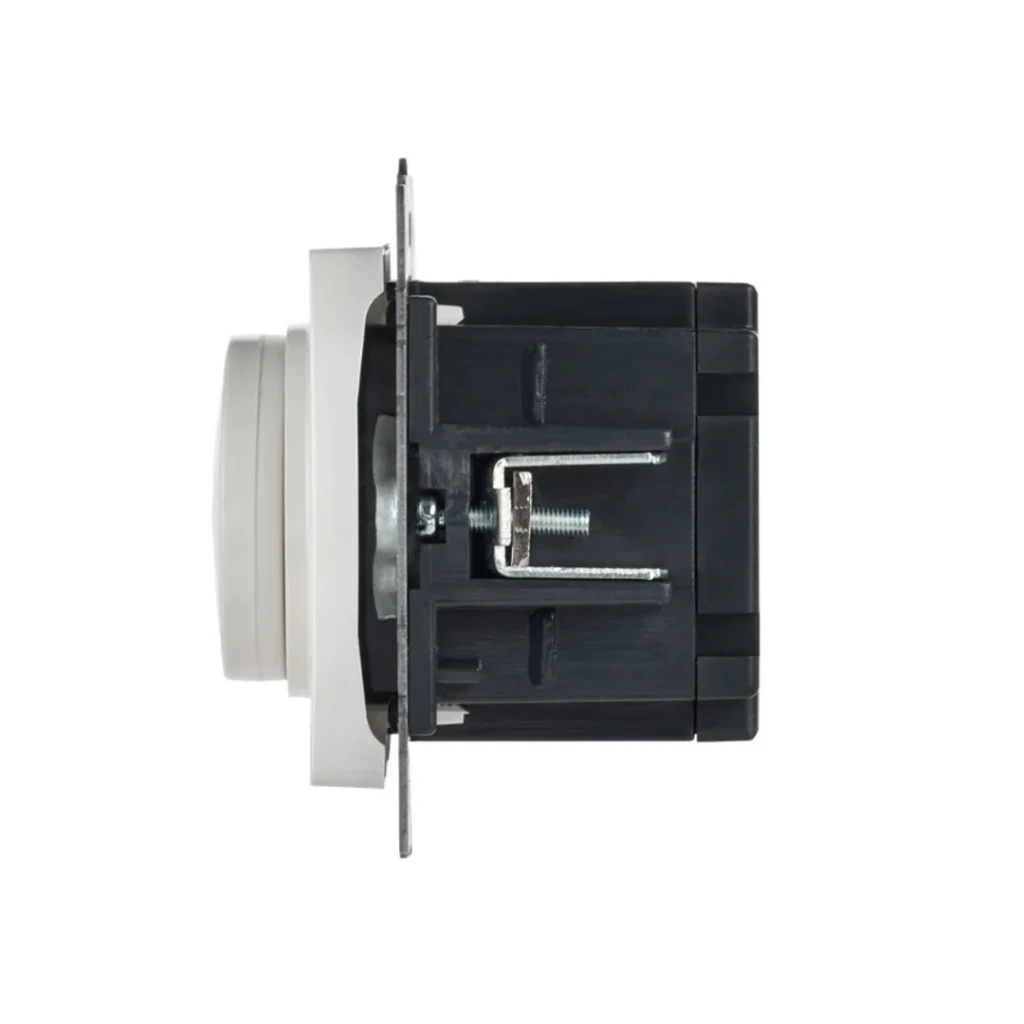 Диммер brite 220 - 240 в белый iek 4