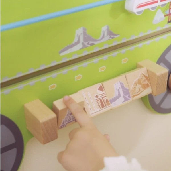 Busyboard (de perete) "trenuleț" 5