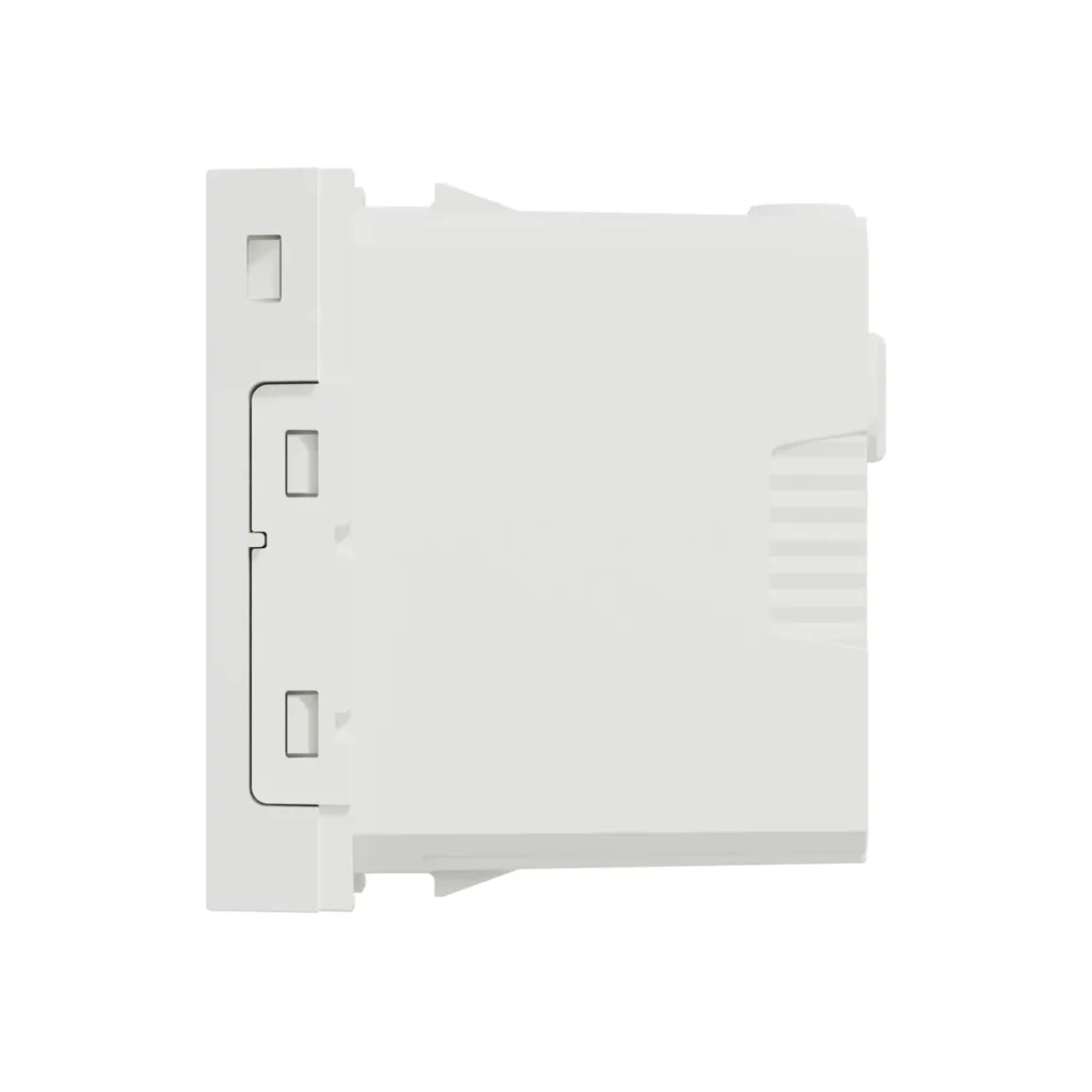 Модульная розетка unica studio 2.4 a 220 - 240 в белый schneider-electric 3