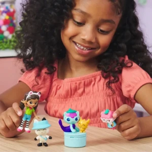 Set de figurine mini: mica tabără, seria "gabby’s dollhouse" Thumbnail 6