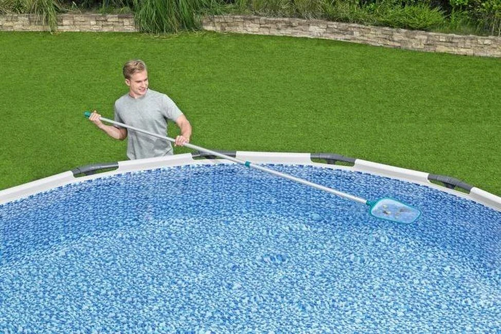 Set pentru curatarea piscinei (vacuum) 2