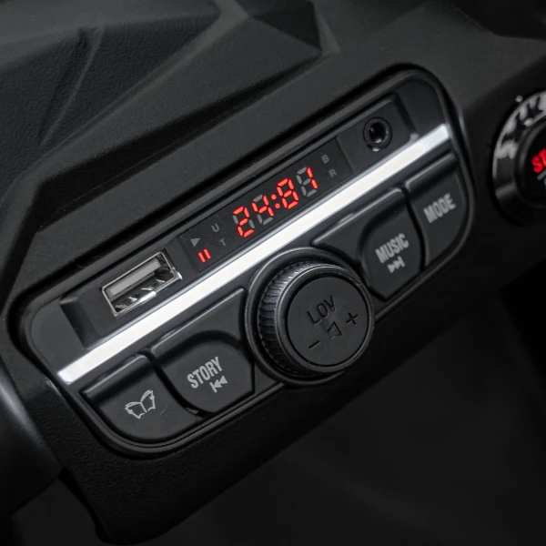 Mașinuță can-am maverick, baterie 12v10ah, 4 motoare de 35w, roti eva, scaune din piele 3