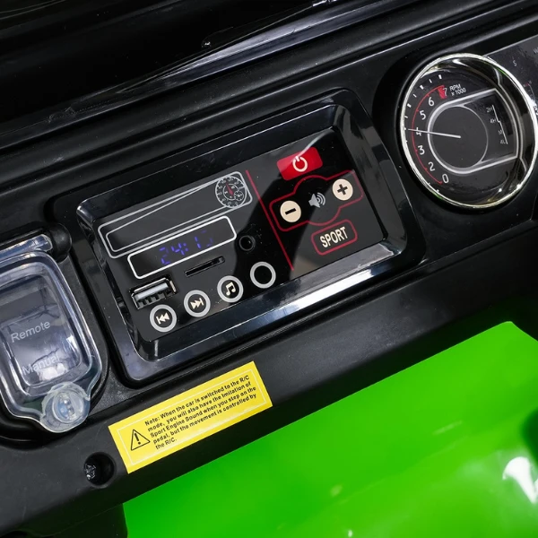 Mașinuță jeep wrangler rubicon 392, baterie 12v10ah, 4 motoare de 35w, roti eva, scaune din piele 9