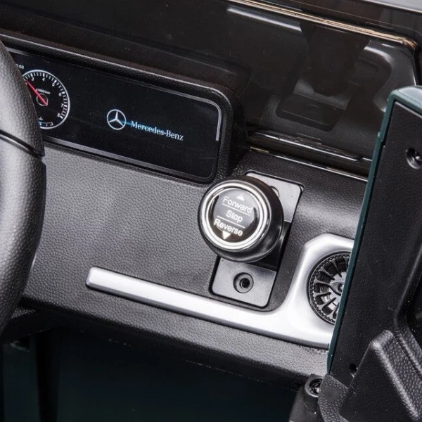 Mașinuță mercedes-benz g 500, baterie 12v7ah, 2 motoare de 35w, roti eva, scaune din piele 10