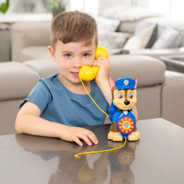 Telefon "patrula cățelușilor" 6