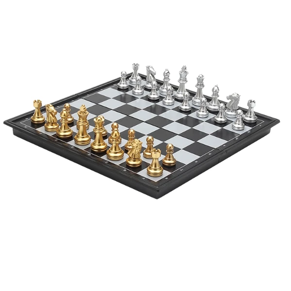 Joc de masă „șah magnetic cu design auriu și argintiu” 2