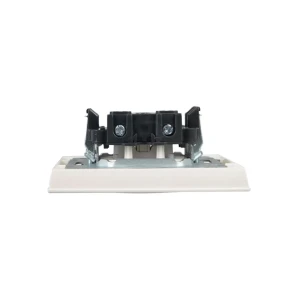 Priză cu împământare și obturator brite 16 a 220 - 240 v perlă iek Thumbnail 3