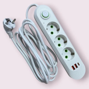 УДЛИНИТЕЛЬ НА 3 РОЗЕТКИ, 2 USB-ПОРТА И 1 ПОРТ ТИПА C (БЕЛЫЙ) (M13-76)