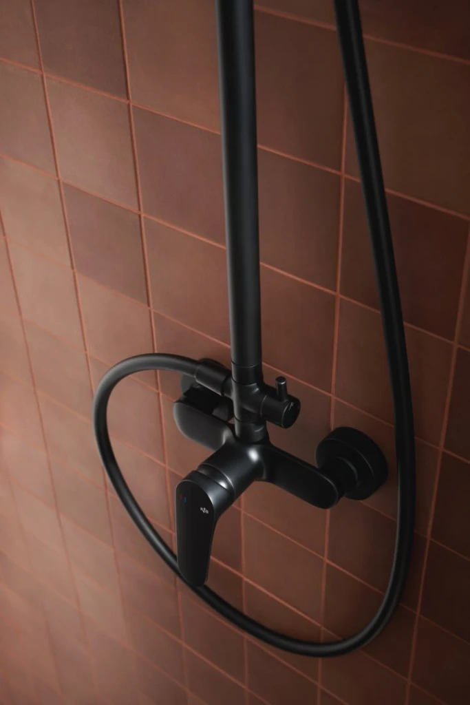 Baterie cu coloană de duș armatura otava black negru 5