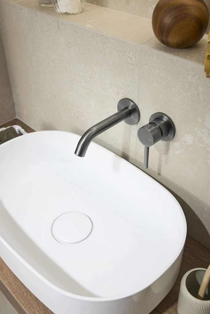 Baterie lavoar montare în perete armatura moza pvd gun metal 3