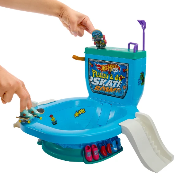 Hot wheels набор для фингербординга flush &amp; go skate bowl 4