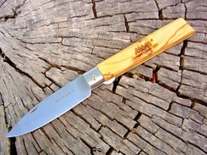 2137 mam pocket knife with blade lock and with olive wood handle