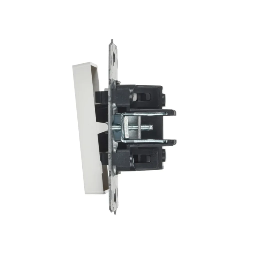 Тройной выключатель brite 10 a 220 - 240 в перламутровый iek 3