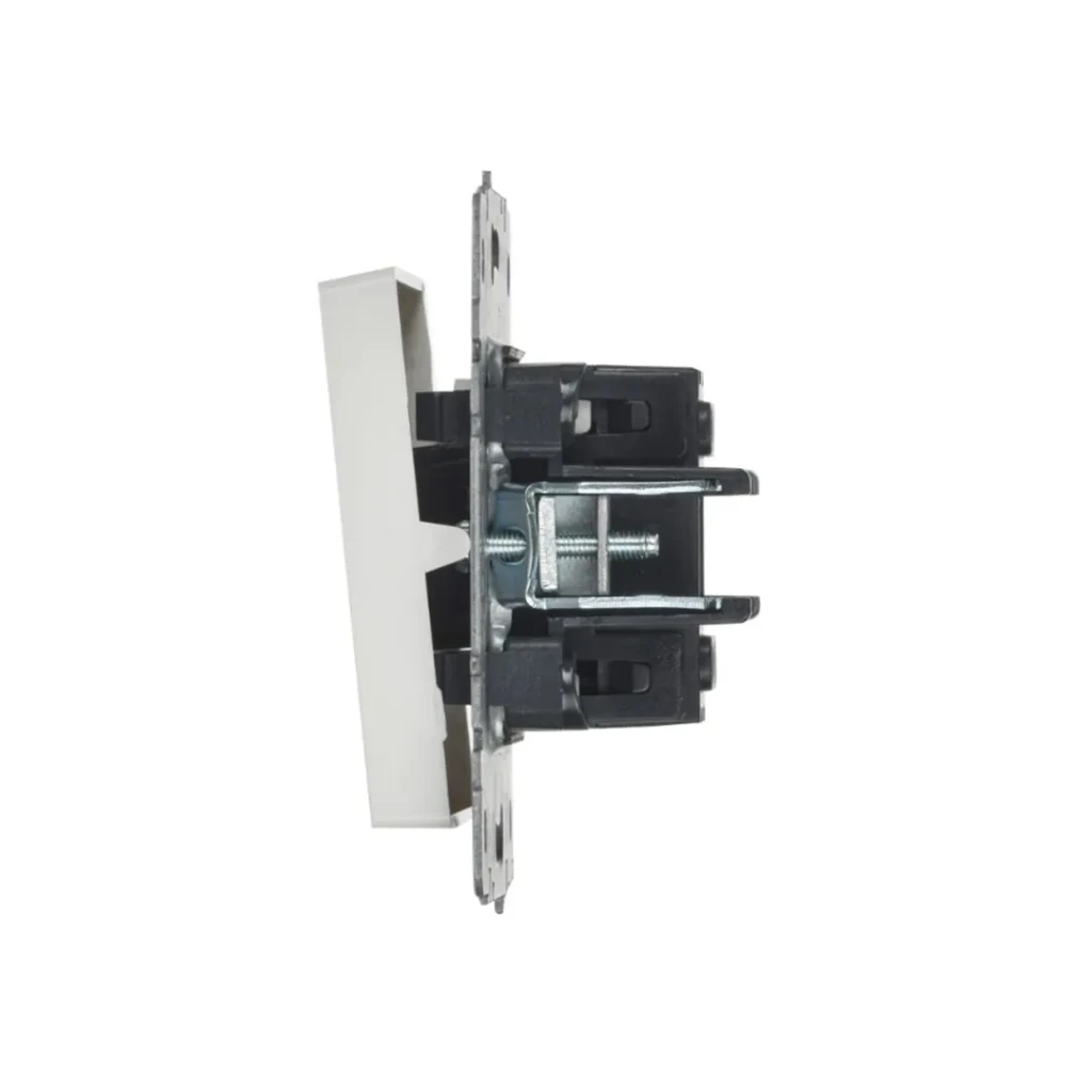 Întrerupător cap-scară brite 10 a 220 - 240 v perlă iek 4