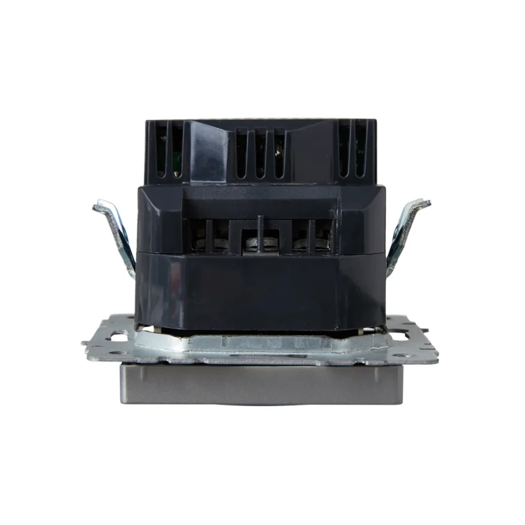 Priză cu usb brite 16 a 220 - 240 v aluminiu iek 2