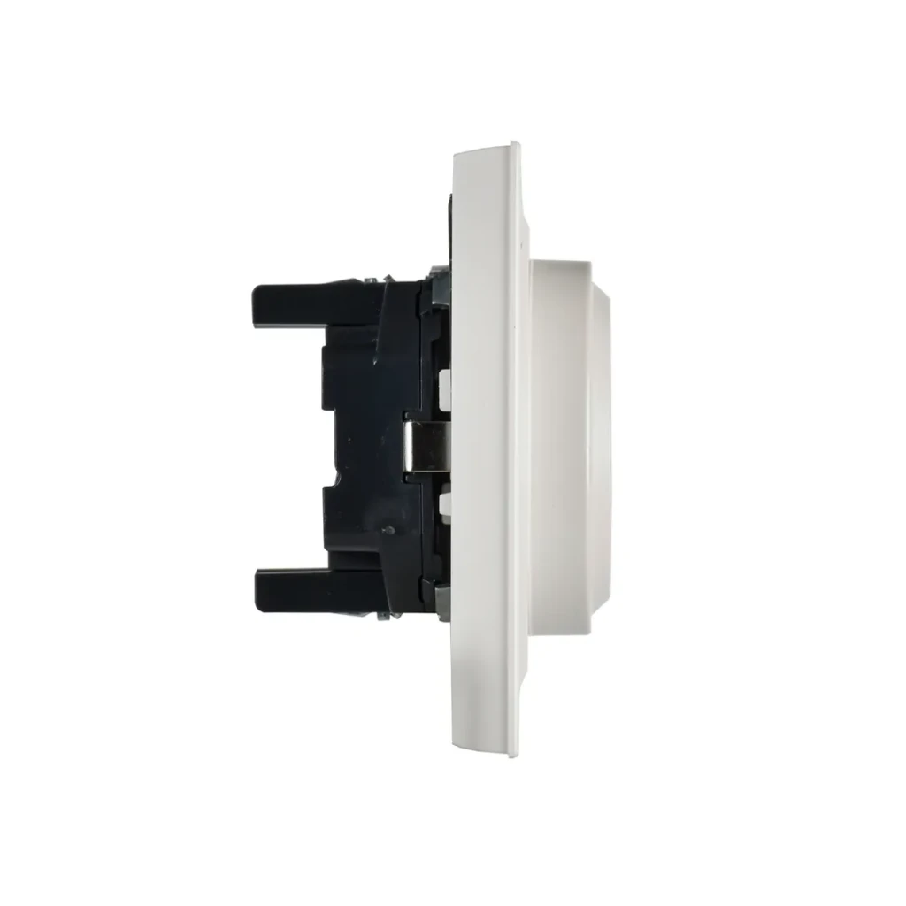 Priză dublă cu împământare brite 16 a 220 - 240 v perlă iek 4