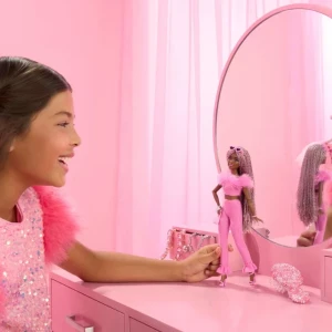 Кукла barbie "модница в розовом костюме" Thumbnail 7