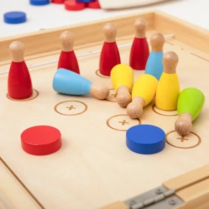 Set de jocuri din lemn 4 în 1 „hochei, curling, bowling și ludo” Thumbnail 10