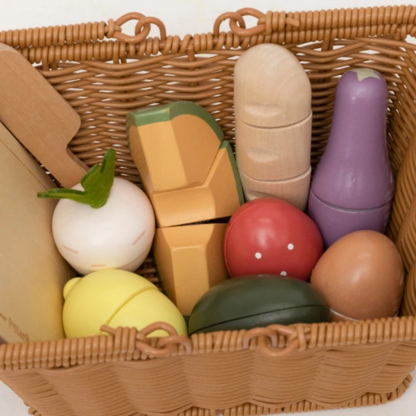 Деревянный игровой набор «продукты для нарезки с корзиной» 8