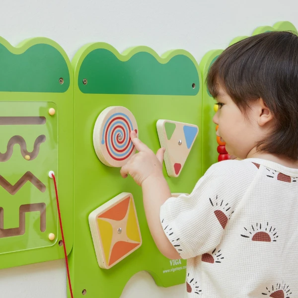 Busyboard (de perete) "crocodil" 8