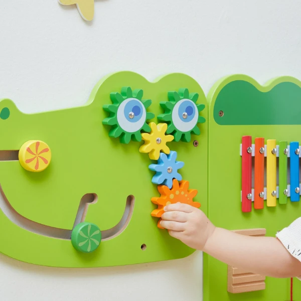 Busyboard (de perete) "crocodil" 10