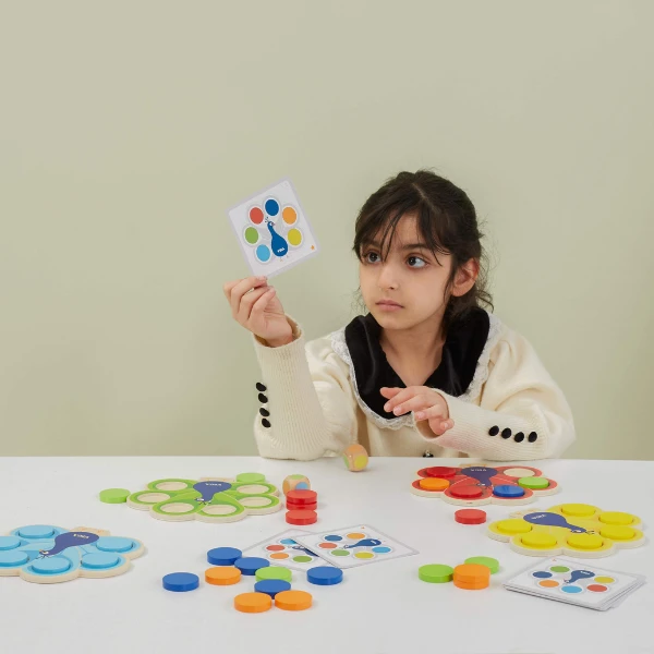 Joc educativ din lemn „păun” pentru potrivirea culorilor 7