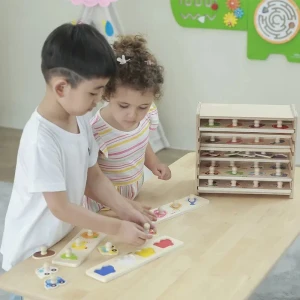 Set de puzzle-uri din lemn cu buton și suport, 12 puzzle-uri Thumbnail 4