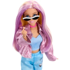 Păpușa barbie cu 4 ținute, accesorii și păr cu schimbare de culoare Thumbnail 5