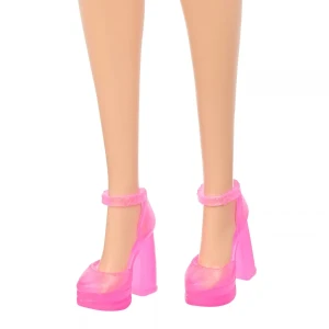 Păpușa barbie fashion cu părul blond și rochie roz cu logo-ul barbie imprimat Thumbnail 4