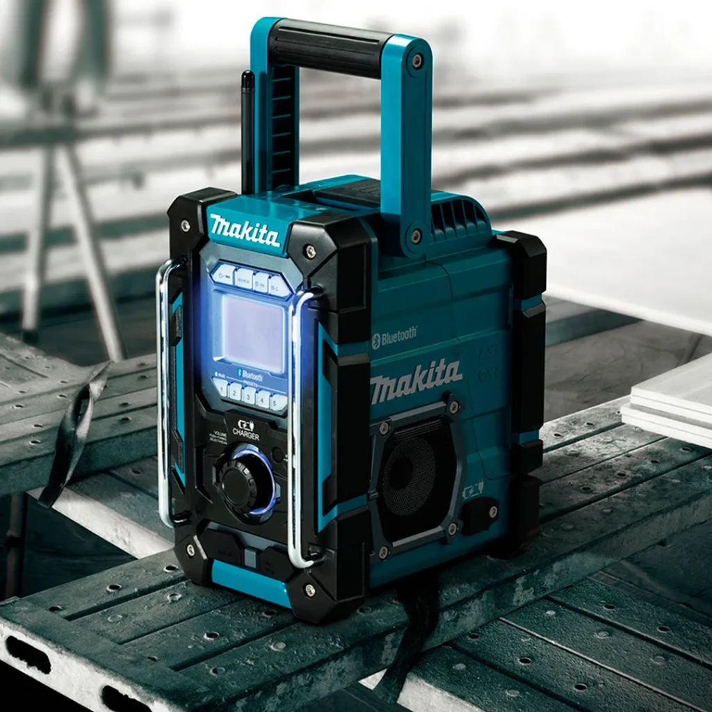Radiou fm pe acumulator (fără acumulator) bluetooth lxt 18v/cxt 3.5 w makita 2