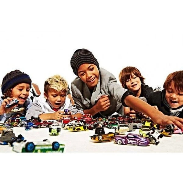 Hot wheels базовая машинка (асc). 5