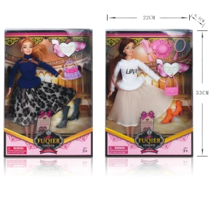 Păpușa în haine de toamnă și accesorii, 2 modele Thumbnail 3