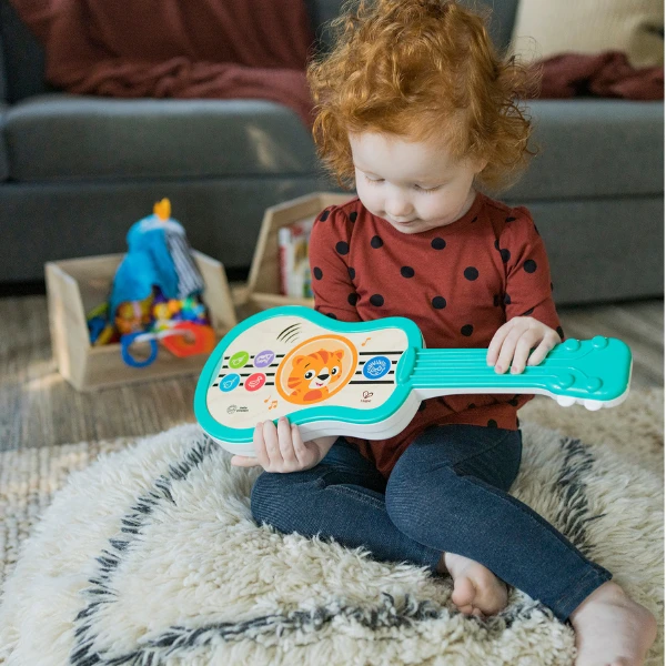 Jucărie educațională baby einstein „ukulele magice” 8