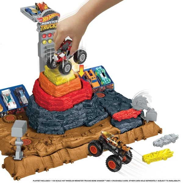 Игровой набор hot wheels monster trucks arena smashers "bone shaker" 6