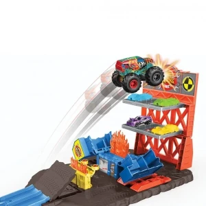 Hot wheels monster trucks  set "blast station" Thumbnail 6
