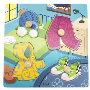 Puzzle din lemn cu buton „Haine&quot;